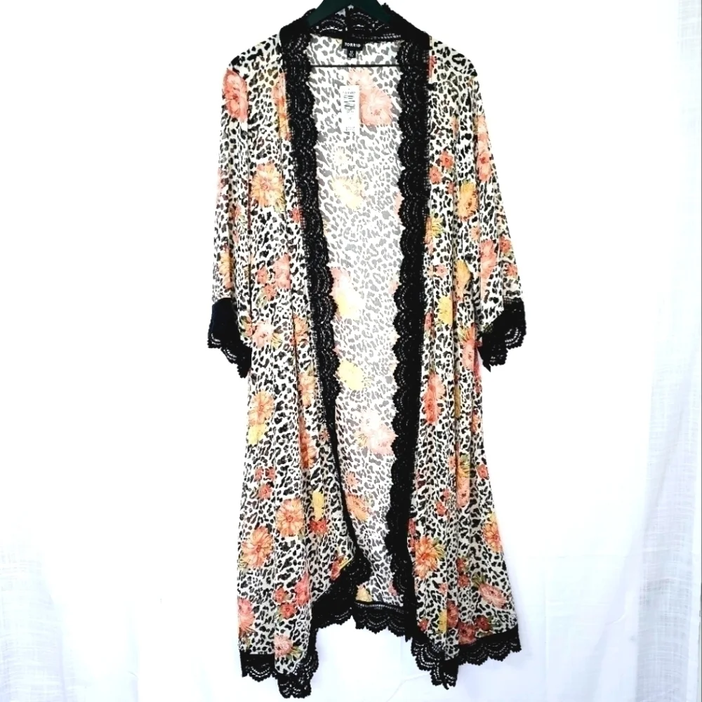 NWT Torrid Crochet Trim Leopard-Floral Print Long Line Women's Kimono Size 1/2